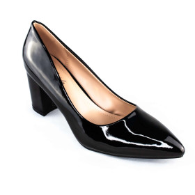 Weide Lack Pumps